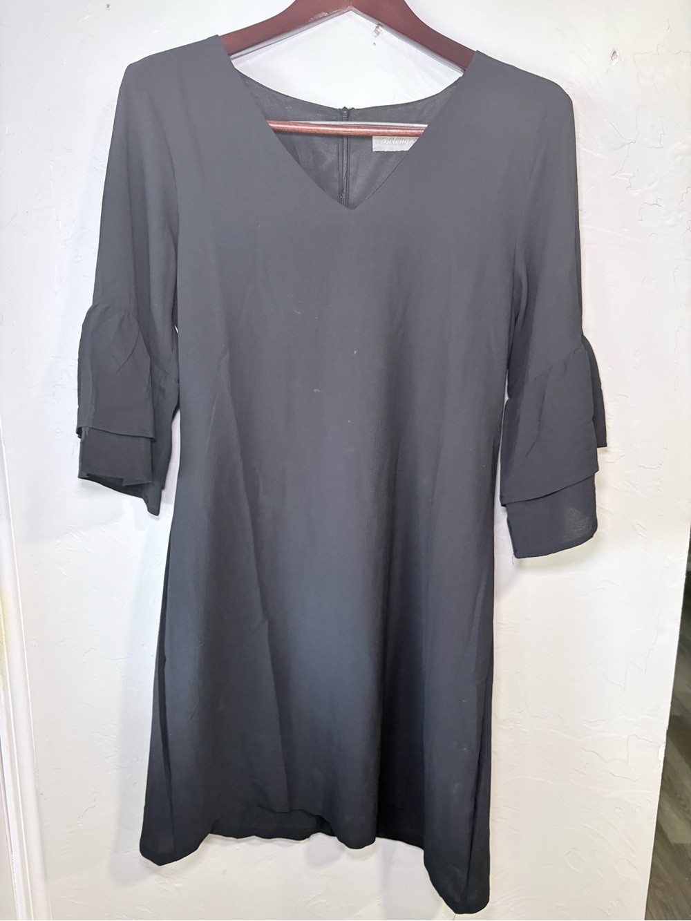 Women's Black V-Neck Shift Dress with Tiered Sleeves